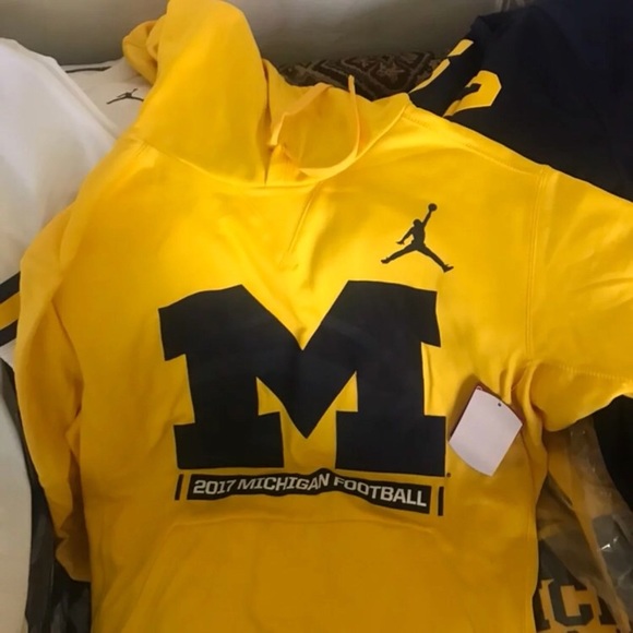 michigan football hoodie jordan